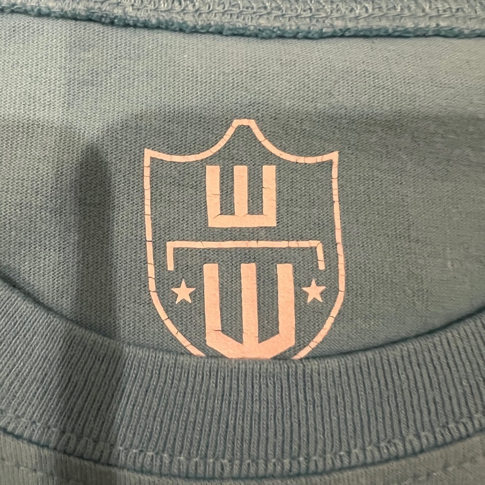 Wes and Willy Kids Sleeveless Blue Graphic Top - Picture 2 of 3